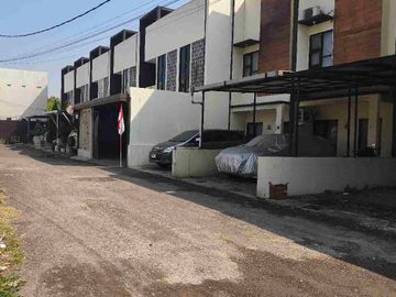 rumah 2 lantai minimalis harga 660jt di Panyileukan residen Bandung