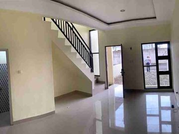 rumah 2 lantai minimalis harga 660jt di Panyileukan residen Bandung