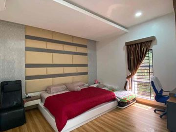 Dijual Rumah Kezia Residence Full Furnished Posisi Hook