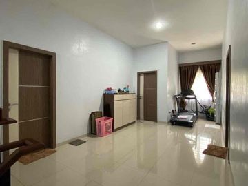 Dijual Rumah Kezia Residence Full Furnished Posisi Hook