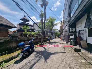 Tanah exclusive lokasi di batu Belig Seminyak