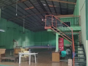 Di Sewakan GOR Bulutangkis di Pinggir Jalan Raya Perjuangan Warung Bongkok, Sukadanau Cikarang Barat