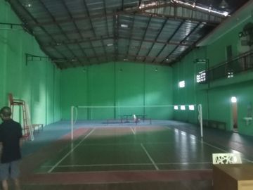Di Sewakan GOR Bulutangkis di Pinggir Jalan Raya Perjuangan Warung Bongkok, Sukadanau Cikarang Barat