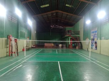 Di Sewakan GOR Bulutangkis di Pinggir Jalan Raya Perjuangan Warung Bongkok, Sukadanau Cikarang Barat