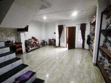 Dijual Rumah Tinggal Bagus Lahan Luas di Komplek DKI Meruya Selatan, Jakarta Barat