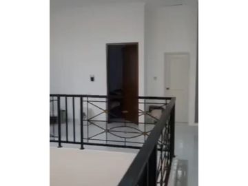 Dijual Rumah Tinggal Bagus Lahan Luas di Komplek DKI Meruya Selatan, Jakarta Barat