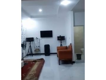 Dijual Rumah Tinggal Bagus Lahan Luas di Komplek DKI Meruya Selatan, Jakarta Barat