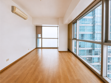 For Sale: High-Floor 1BR Residence at St. Francis Shangri-La Place – Tower 2 (Rush Sale)