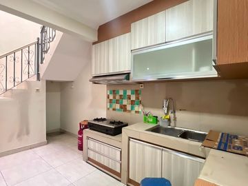 Dijual Cepat Rumah Sudah Renoved 2lt Furnished Siap Huni Sektor 7c Gading Serpong