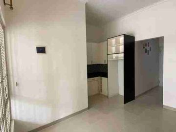 rumah seperti baru siap huni 
palm mansion pondok kelapa duren sawit