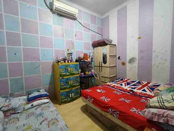 Dijual rumah bebas banjir lokasi strategis di duren sawit