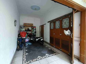 Dijual rumah bebas banjir lokasi strategis di duren sawit