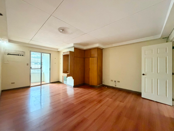 2-Storey Townhouse FOR SALE in Scout De Guia St., Quezon City
