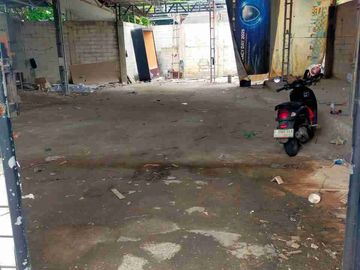 DIJUAL/DISEWAKAN GUDANG LOKASI STRATEGIS HOOK SAWANGAN DEPOK