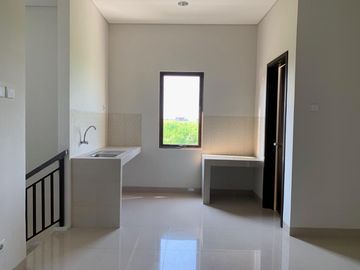 Ruko The Savoy 2lt 7x17 119m JGC Jakarta Garden City Cakung