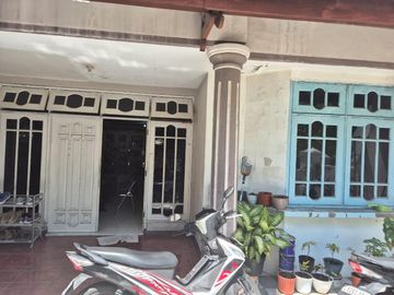 RUMAH LAMA HITUNG TANAH MURAH NIRWANA EKSEKUTIF WONOREJO RUNGKUT SURABAYA TIMUR. DEKAT SEKOLAH IPH, MERR, TOL, BANDARA JUANDA