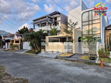 Disewakan Rumah Mewah Cantik Full Furniture di Pusat Kota Banyuwangi