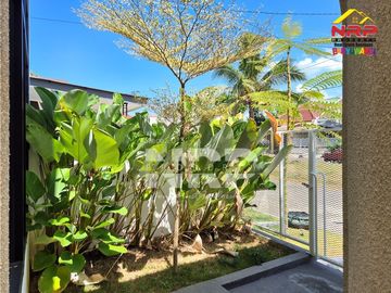 Disewakan Rumah Mewah Cantik Full Furniture di Pusat Kota Banyuwangi