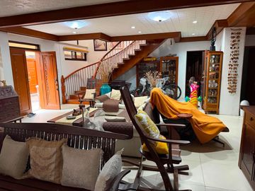 FOR SALE / FOR LEASE – House & Lot in San Lorenzo Village, Makati City PP CODE: L1813