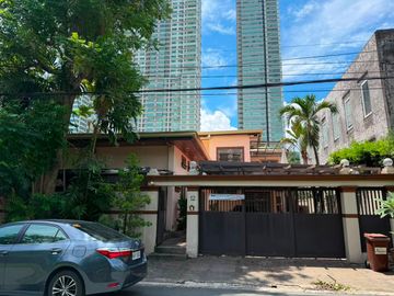 FOR SALE / FOR LEASE – House & Lot in San Lorenzo Village, Makati City PP CODE: L1813