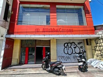 Ruko Strategis Dekat Plaza Ambarrukmo - Lokasi Bisnis Premium