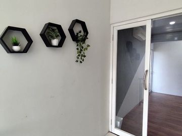 Rumah Furnished 2 Lantai Dekat Kampus ISI Yogyakarta - Hunian Modern di Panggungharjo Sewon.