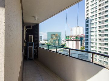 For Rent: Premium 1-Bedroom Condo with Balcony at The Alcoves, Cebu Business Park