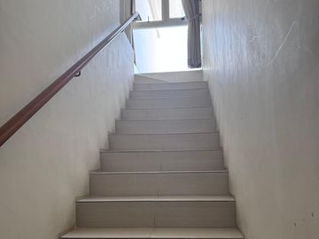 Nego Ciamik Minimalis Rumah La Riz Wood, Pakuwon Indah