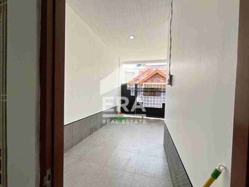 Rumah Cantik Siap Huni di Griya Bintara Indah Bekasi