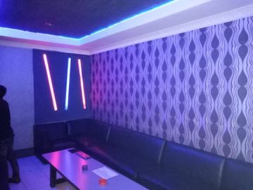 Dijual cepet dan disewakan ruko gandeng kalimalang  Full furnish ex karoke