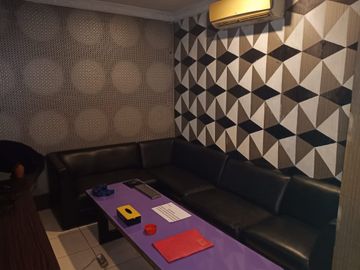 Dijual cepet dan disewakan ruko gandeng kalimalang  Full furnish ex karoke