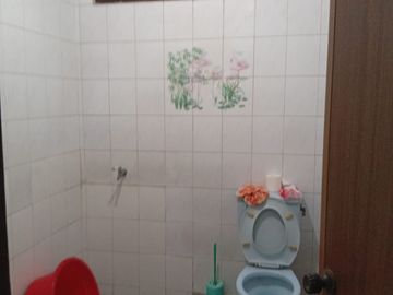Dijual Rumah Duren Sawit Pinggir Jalan - Lokasi Strategis Bisa Untuk Usaha