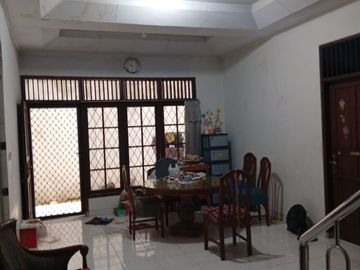 Dijual Rumah Duren Sawit Pinggir Jalan - Lokasi Strategis Bisa Untuk Usaha