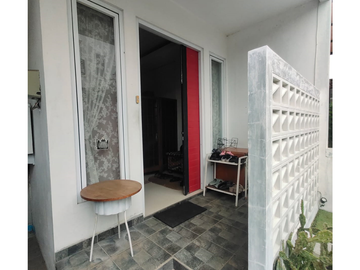 Dijual Rumah Cantik Desain Modern Dengan Lokasi Strategis di Kawasan Pondok Aren Tangsel ND-18809