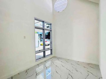 RUMAH SIAP HUNI DALAM KOMPLEK BESAR MEDAN JOHOR