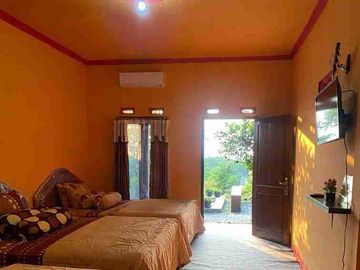 DIJUAL VILLA TRAWAS SIAP HUNI MEWAH FULL FURNISH