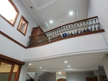 Rumah Full Furnished SHM Lebar 10 Cluster Sapphire PHG (Pondok Hijau Golf)