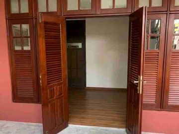 Jual Rumah 2 lantai @ Ngelom Megare - Taman Sidoarjo