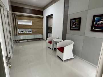 MURAH, Rumah Villa Full Furnish Siap Huni dekat BNS dan RS Baptis Kota Wisata Batu