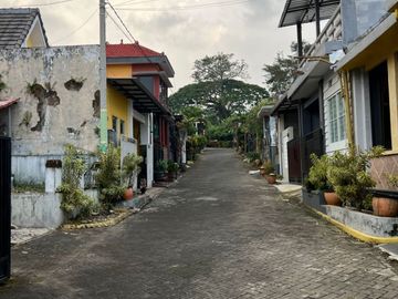 MURAH, Rumah Villa Full Furnish Siap Huni dekat BNS dan RS Baptis Kota Wisata Batu