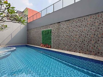Modern Kontemporer Private Pool Pondok Cabe dekat Tol Pamulang