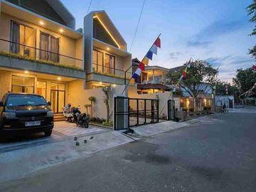 rumah baru dalam komplek siap huni di Jatibening Bekasi