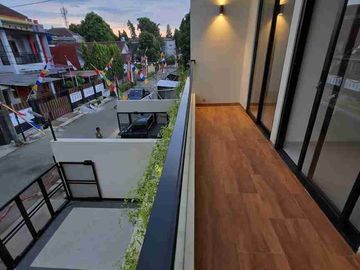 rumah baru dalam komplek siap huni di Jatibening Bekasi