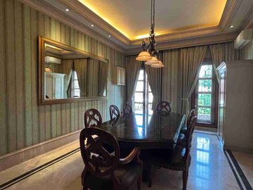 Di Jual Rumah Mewah Desain Eropa clasik siap Huni Di Cempaka Putih Jakarta Pusat