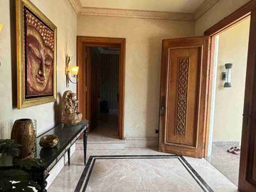 Di Jual Rumah Mewah Desain Eropa clasik siap Huni Di Cempaka Putih Jakarta Pusat