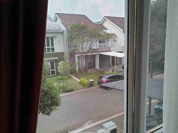 DISEWAKAN RUMAH FULL FURNISHED DI FORESTA BSD BSD CITY