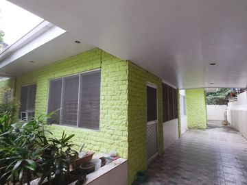 4-Bedroom Single Storey House in Banilad, Cebu City and partially furnished