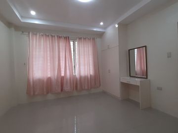 4-Bedroom Single Storey House in Banilad, Cebu City and partially furnished