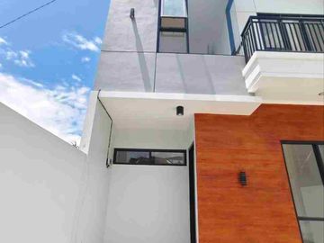 RUMAH BARU  2 LANTAI 620 JUTA CIPAGERAN CIMAHI