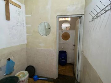 Disewakan Gudang Strategis di Jl. Pemuda Depok – Parkiran Luas, Cocok untuk Ekspedisi, Toko Retail